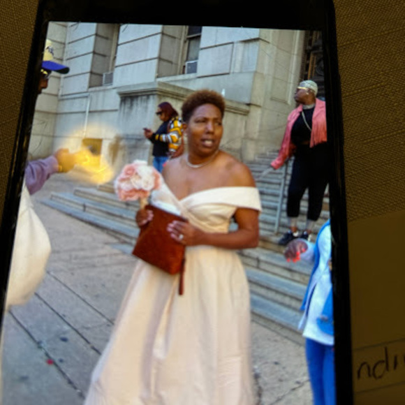 Meet your Posher, Latrice - Picture 1 of 1